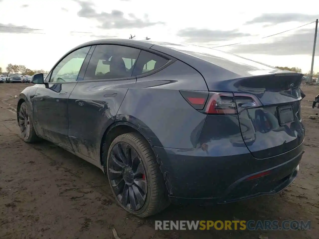 3 Photograph of a damaged car 5YJYGDEFXMF246189 TESLA MODEL Y 2021