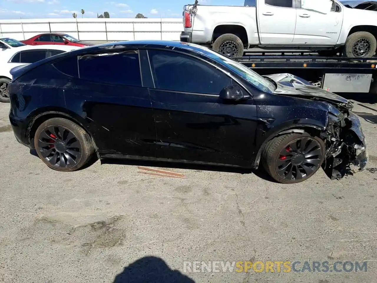 9 Photograph of a damaged car 5YJYGDEFXMF247813 TESLA MODEL Y 2021