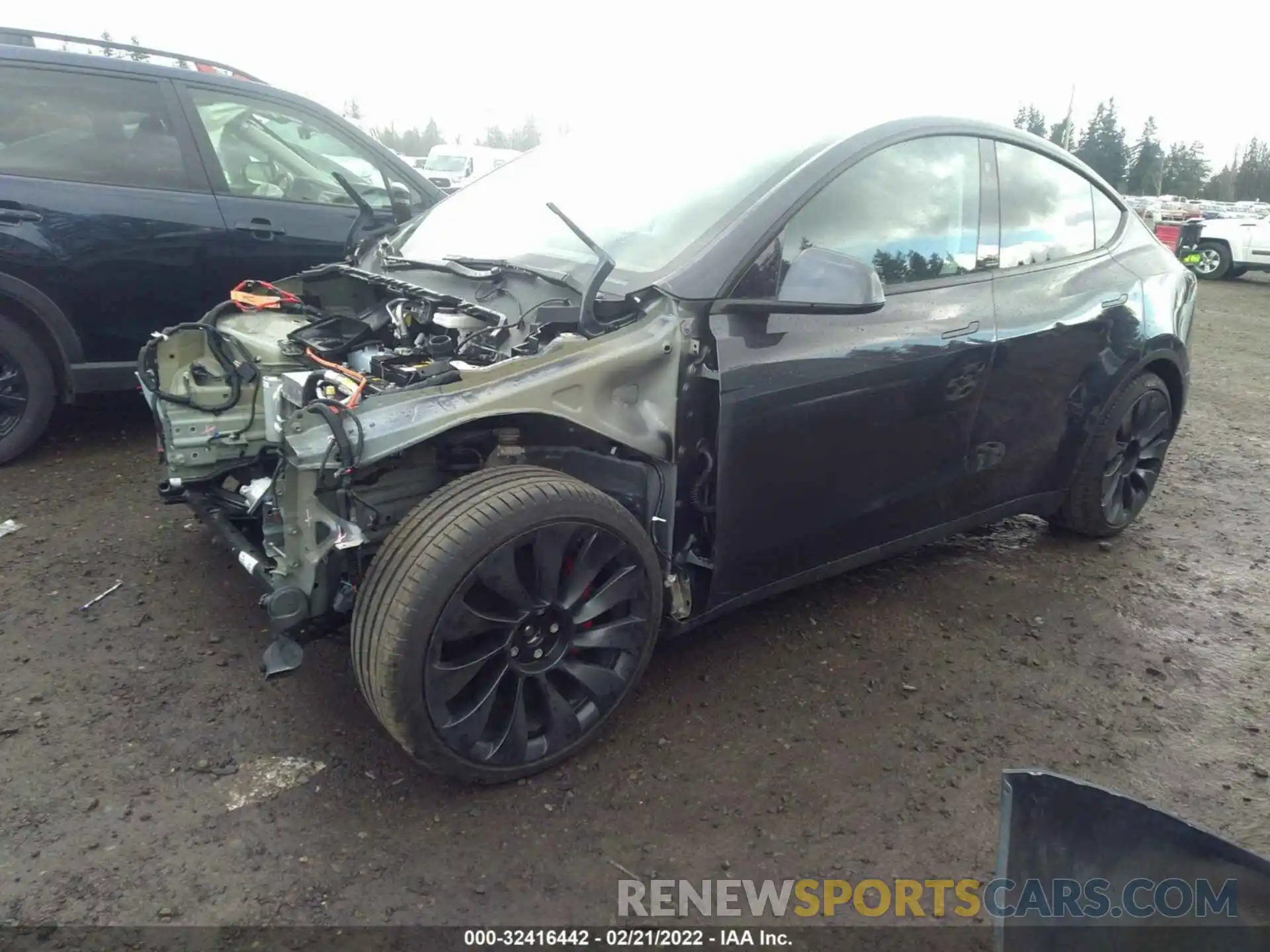 2 Photograph of a damaged car 5YJYGDEFXMF274333 TESLA MODEL Y 2021