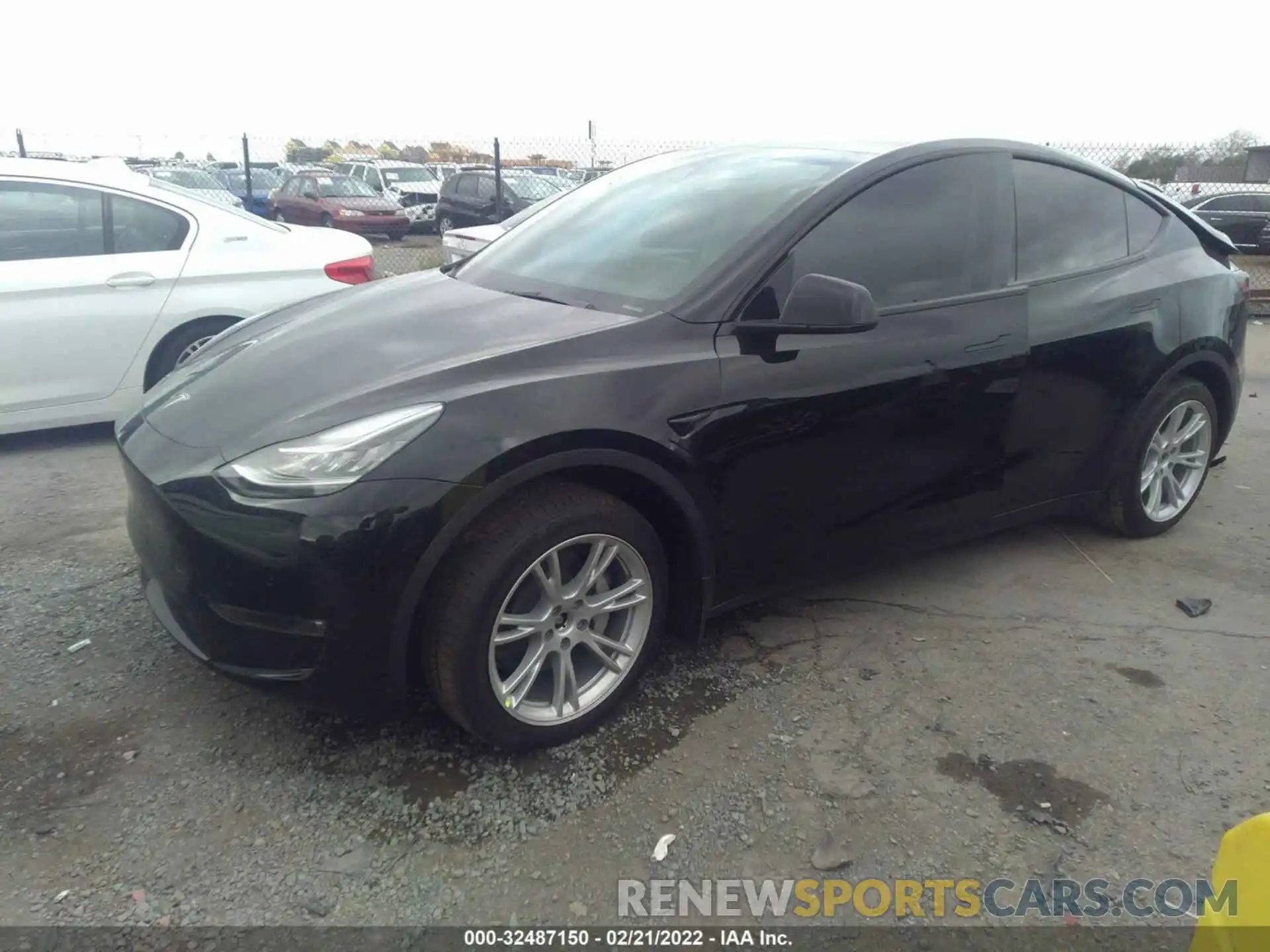 2 Photograph of a damaged car 7SAYGAEE0NF346604 TESLA MODEL Y 2022