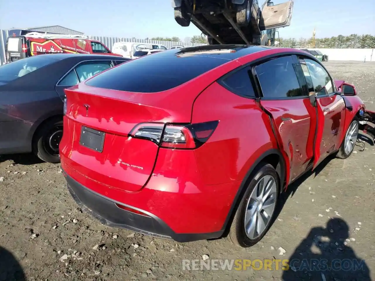 4 Фотография поврежденного автомобиля 7SAYGAEE0NF379361 TESLA MODEL Y 2022