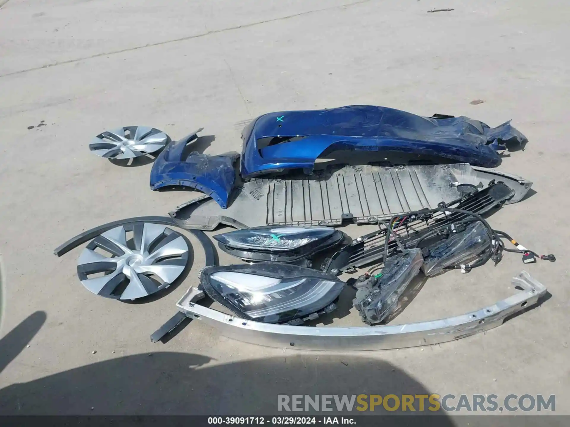 12 Photograph of a damaged car 7SAYGAEE0NF570780 TESLA MODEL Y 2022