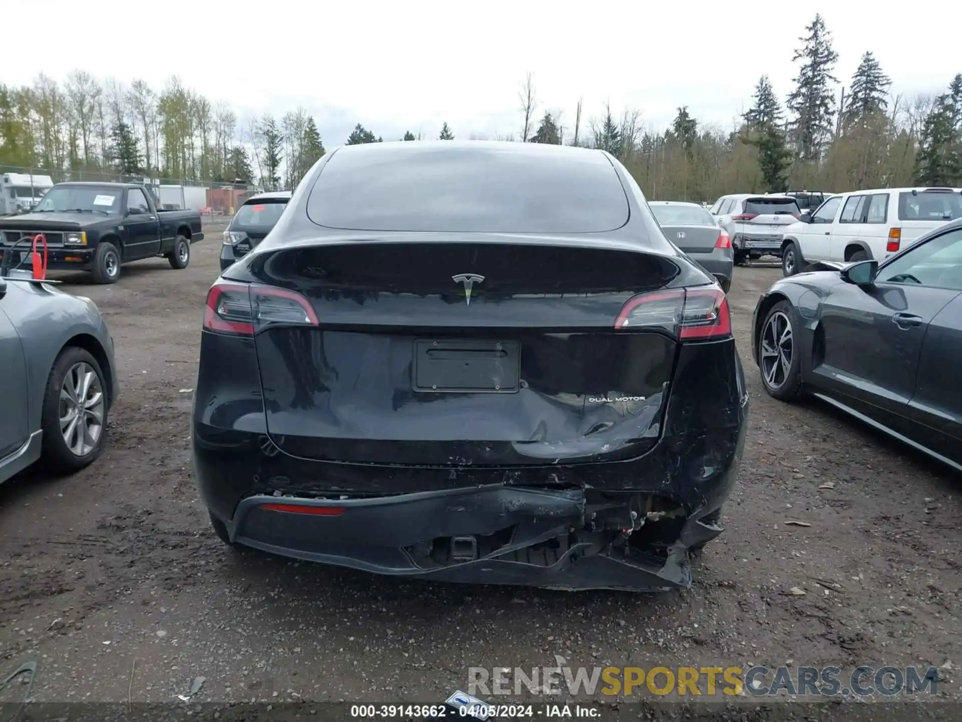 16 Photograph of a damaged car 7SAYGAEE1NF533849 TESLA MODEL Y 2022