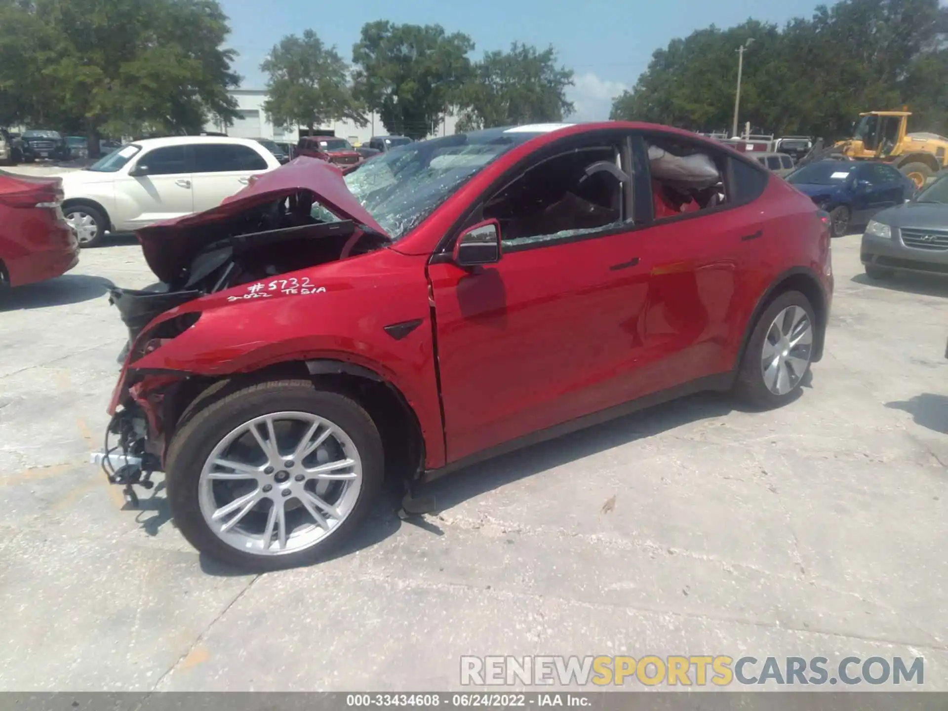 2 Photograph of a damaged car 7SAYGAEE4NF393604 TESLA MODEL Y 2022