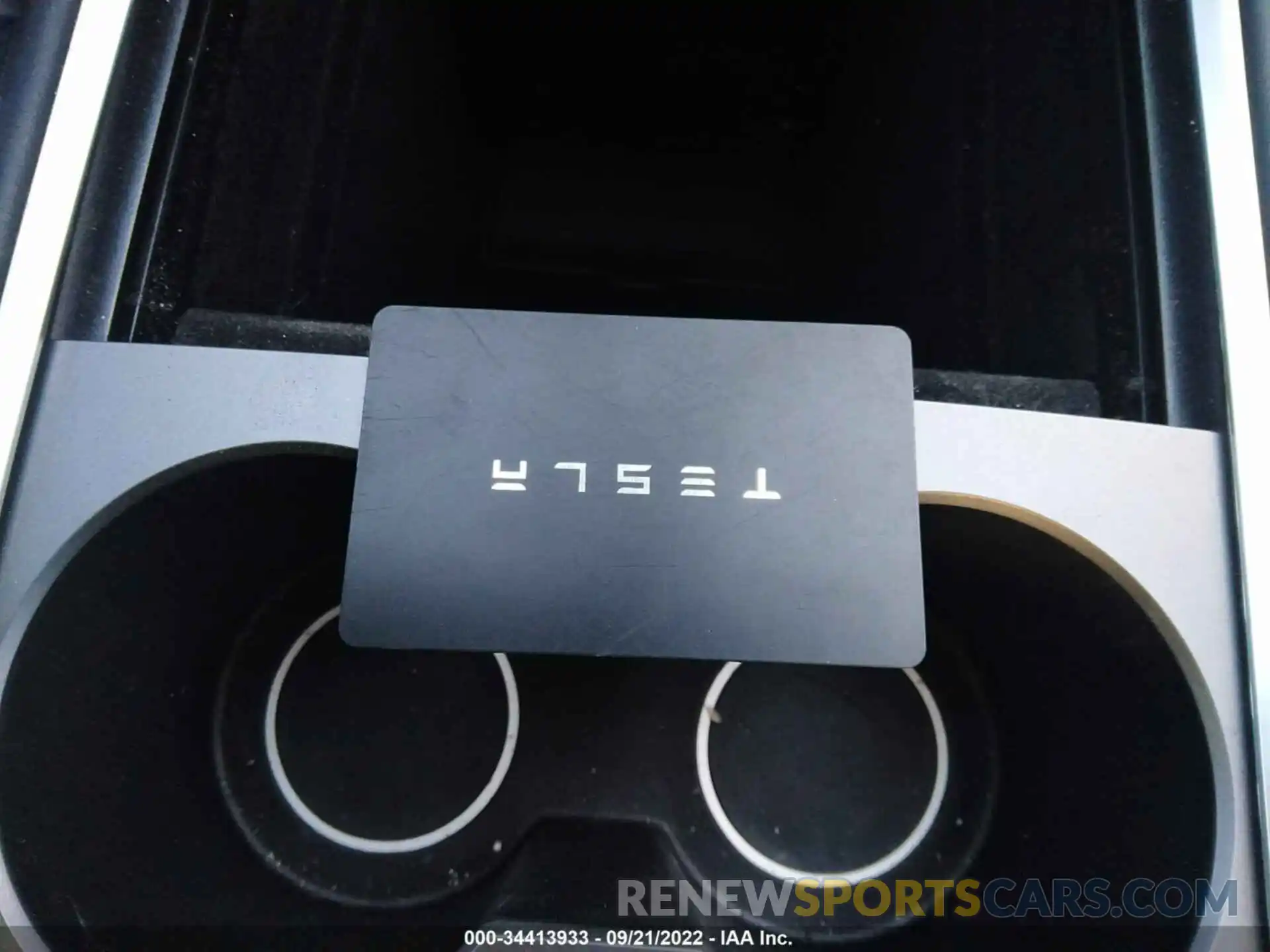 11 Photograph of a damaged car 7SAYGAEE4NF406898 TESLA MODEL Y 2022