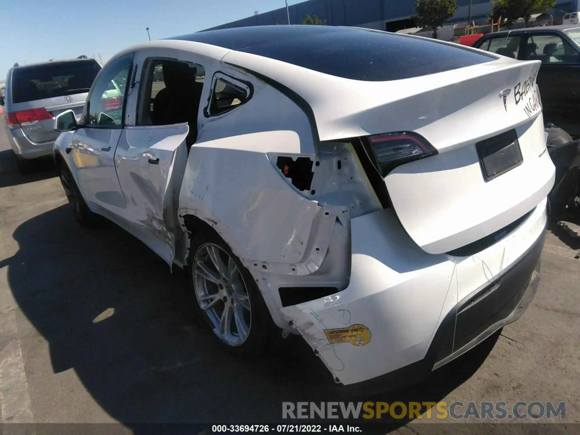 3 Photograph of a damaged car 7SAYGAEE5NF318040 TESLA MODEL Y 2022