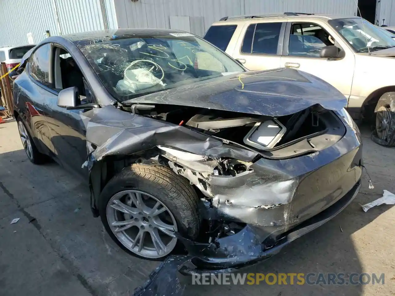 9 Photograph of a damaged car 7SAYGAEE6NF325014 TESLA MODEL Y 2022