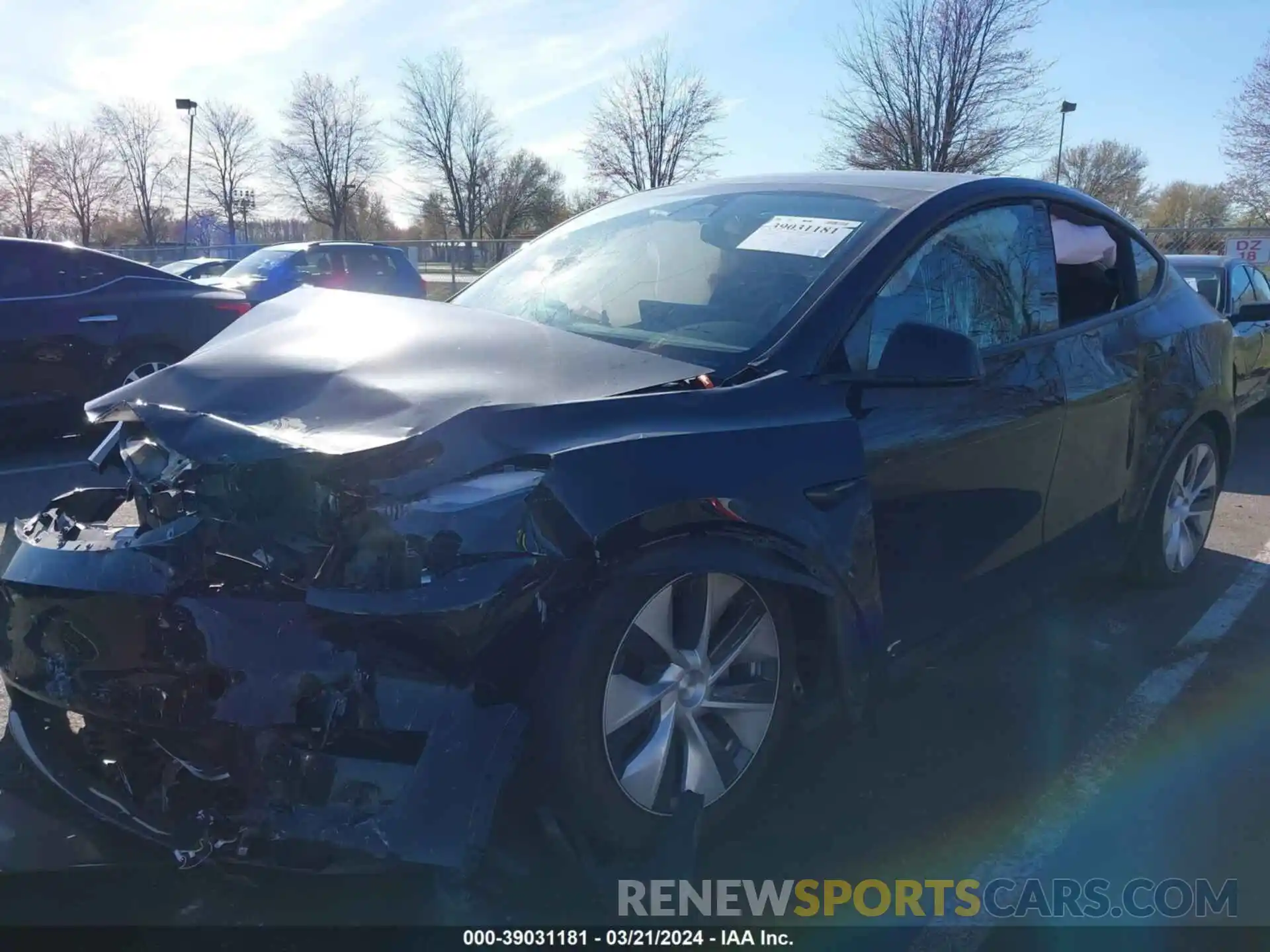 19 Photograph of a damaged car 7SAYGAEE6NF550338 TESLA MODEL Y 2022