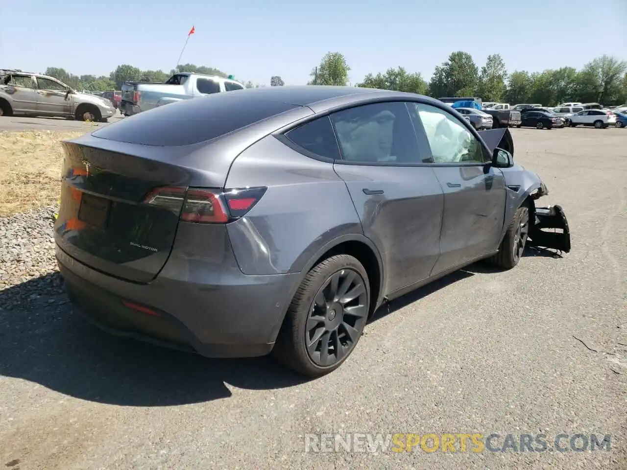 4 Photograph of a damaged car 7SAYGAEE7NF394147 TESLA MODEL Y 2022