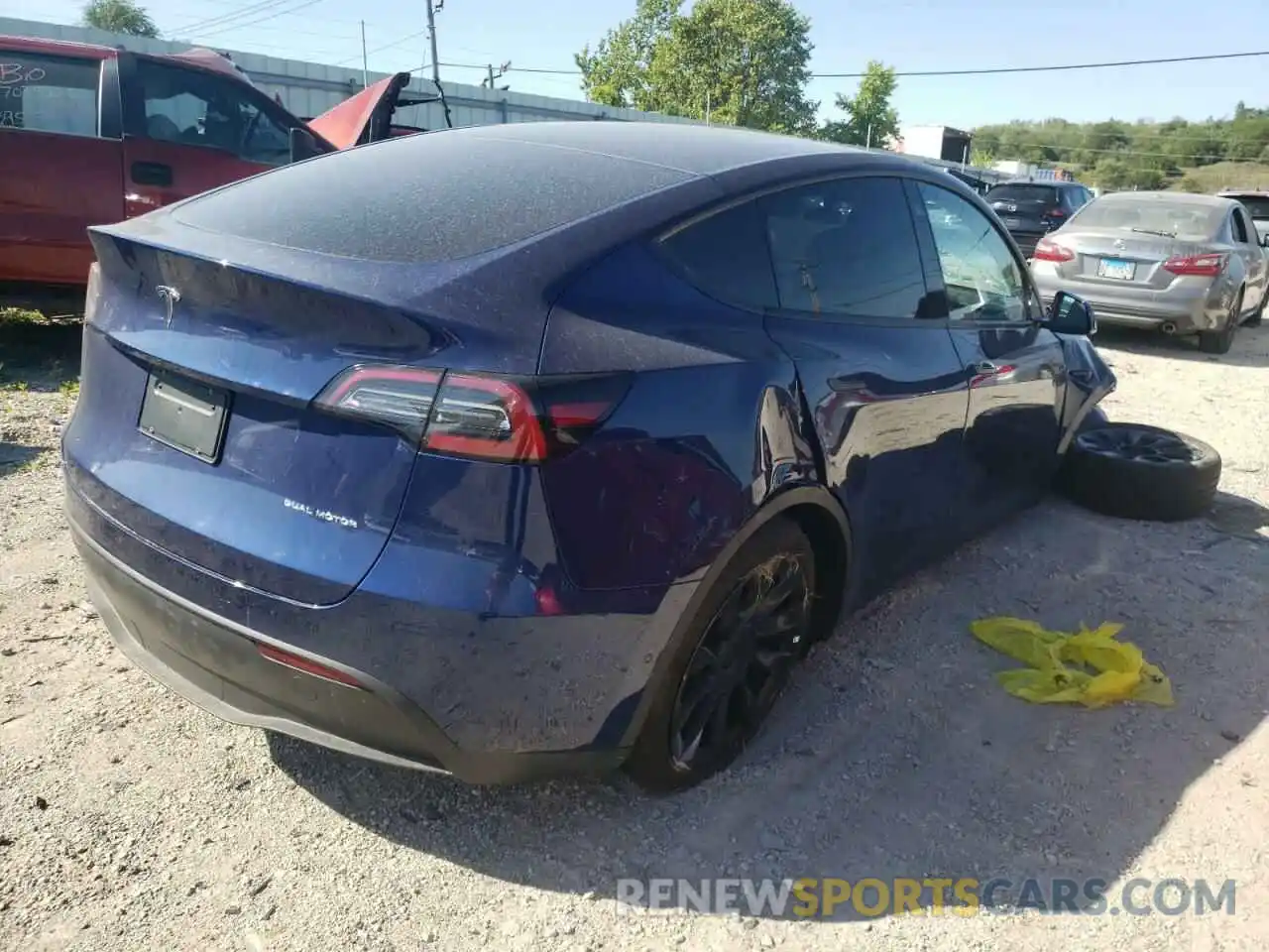 4 Photograph of a damaged car 7SAYGAEE7NF416857 TESLA MODEL Y 2022