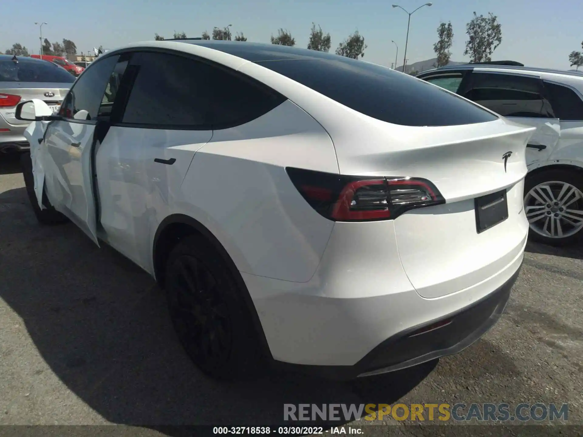 3 Фотография поврежденного автомобиля 7SAYGAEE9NF357827 TESLA MODEL Y 2022