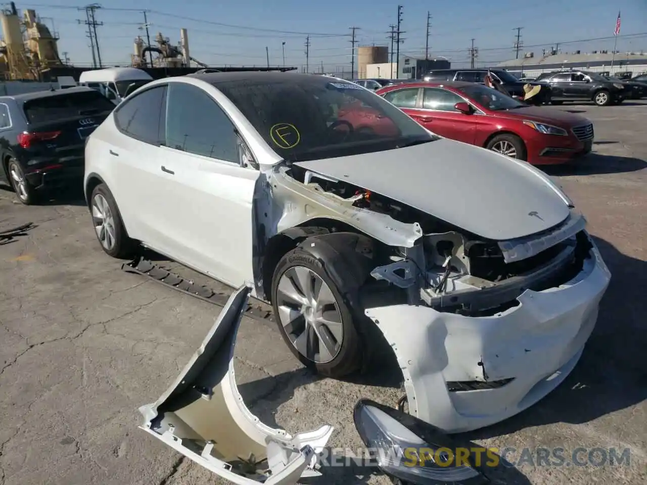 1 Photograph of a damaged car 7SAYGAEE9NF384400 TESLA MODEL Y 2022