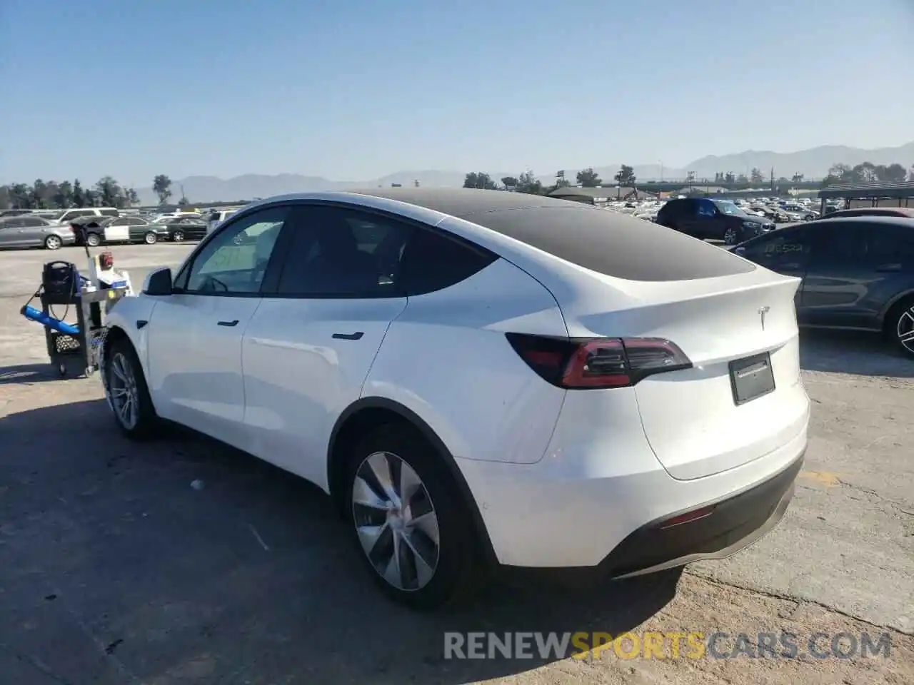 3 Photograph of a damaged car 7SAYGAEE9NF384400 TESLA MODEL Y 2022