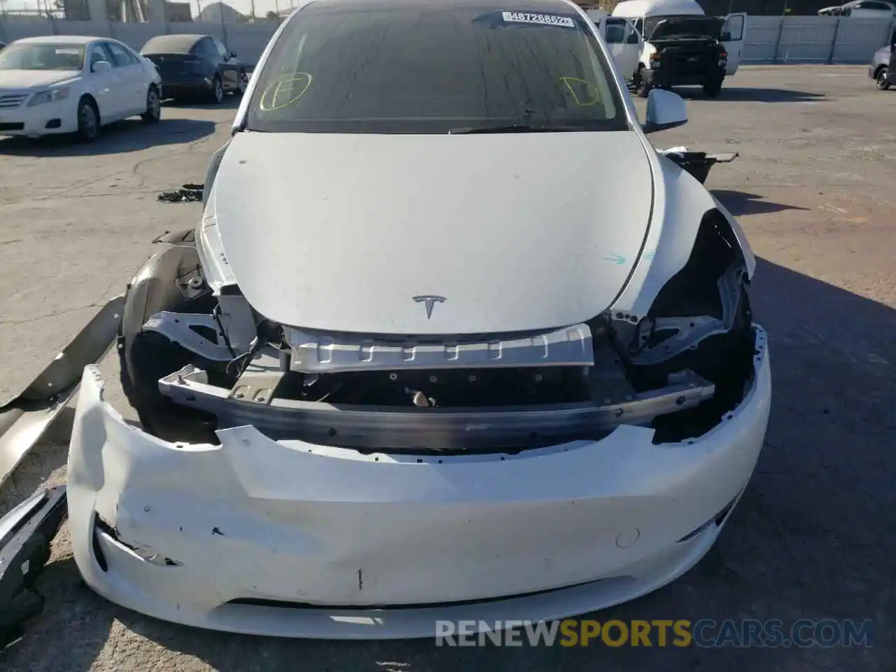 9 Photograph of a damaged car 7SAYGAEE9NF384400 TESLA MODEL Y 2022