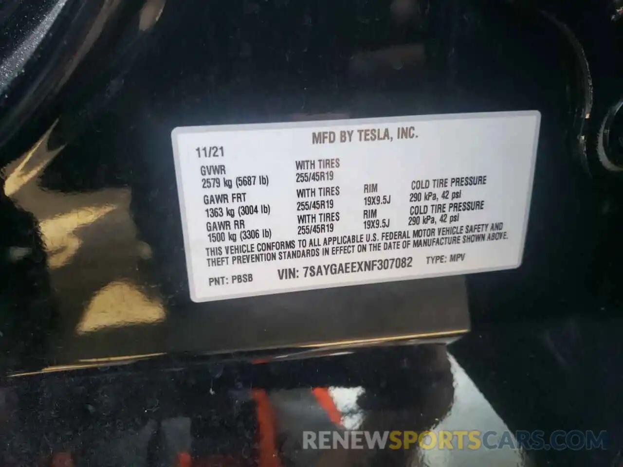 10 Photograph of a damaged car 7SAYGAEEXNF307082 TESLA MODEL Y 2022