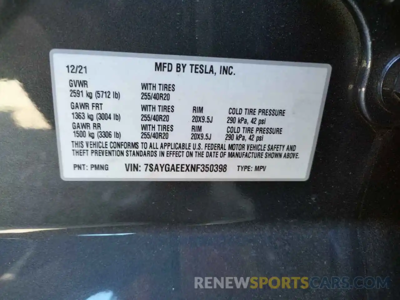 10 Photograph of a damaged car 7SAYGAEEXNF350398 TESLA MODEL Y 2022