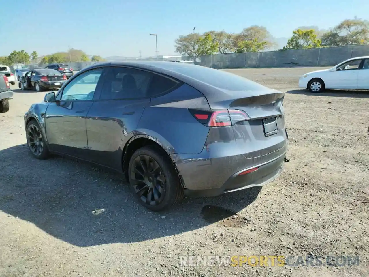 3 Photograph of a damaged car 7SAYGAEEXNF350398 TESLA MODEL Y 2022