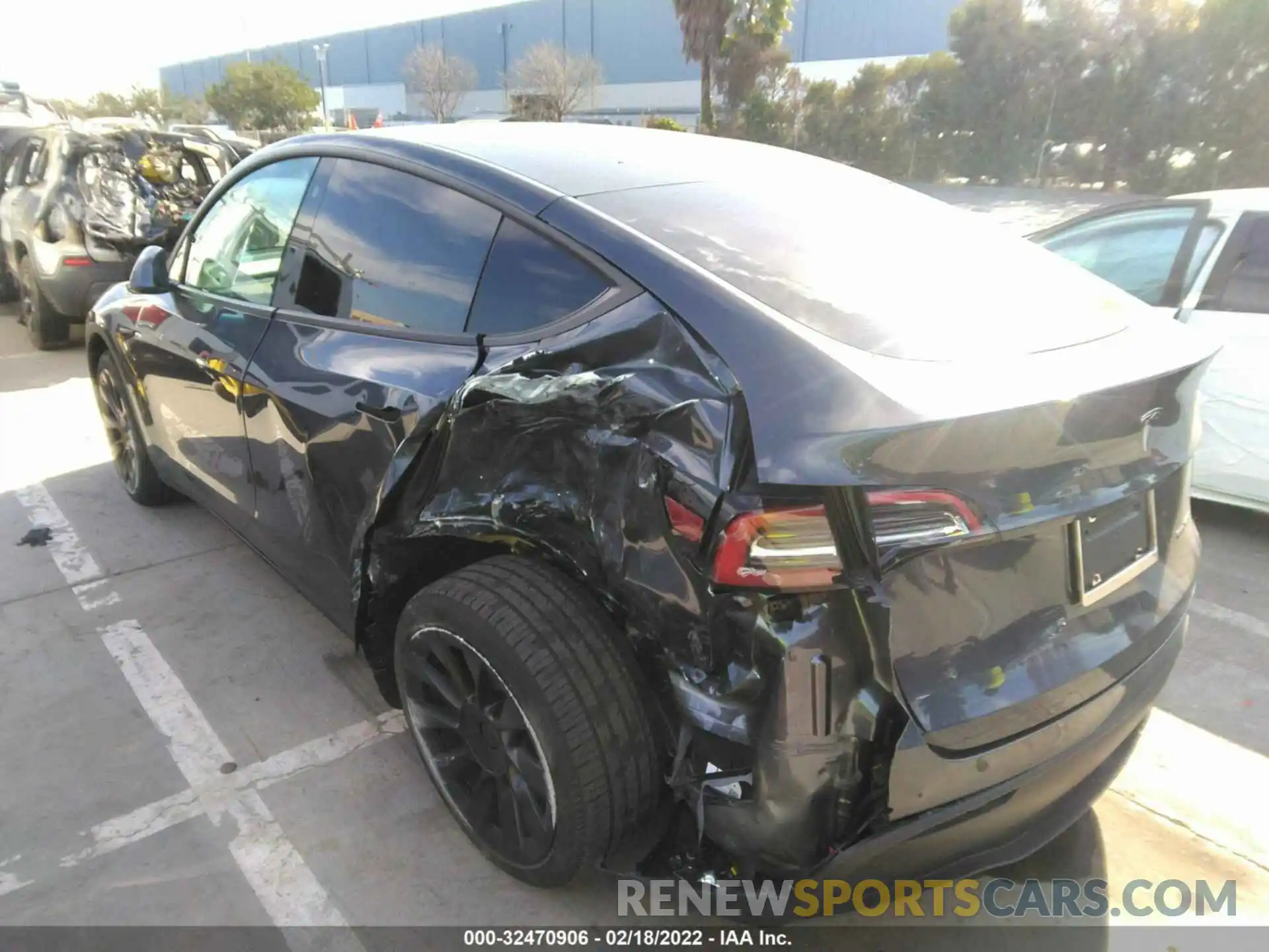 3 Photograph of a damaged car 7SAYGDEE0NF342988 TESLA MODEL Y 2022