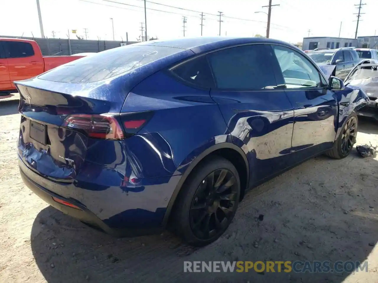 4 Photograph of a damaged car 7SAYGDEE0NF386604 TESLA MODEL Y 2022