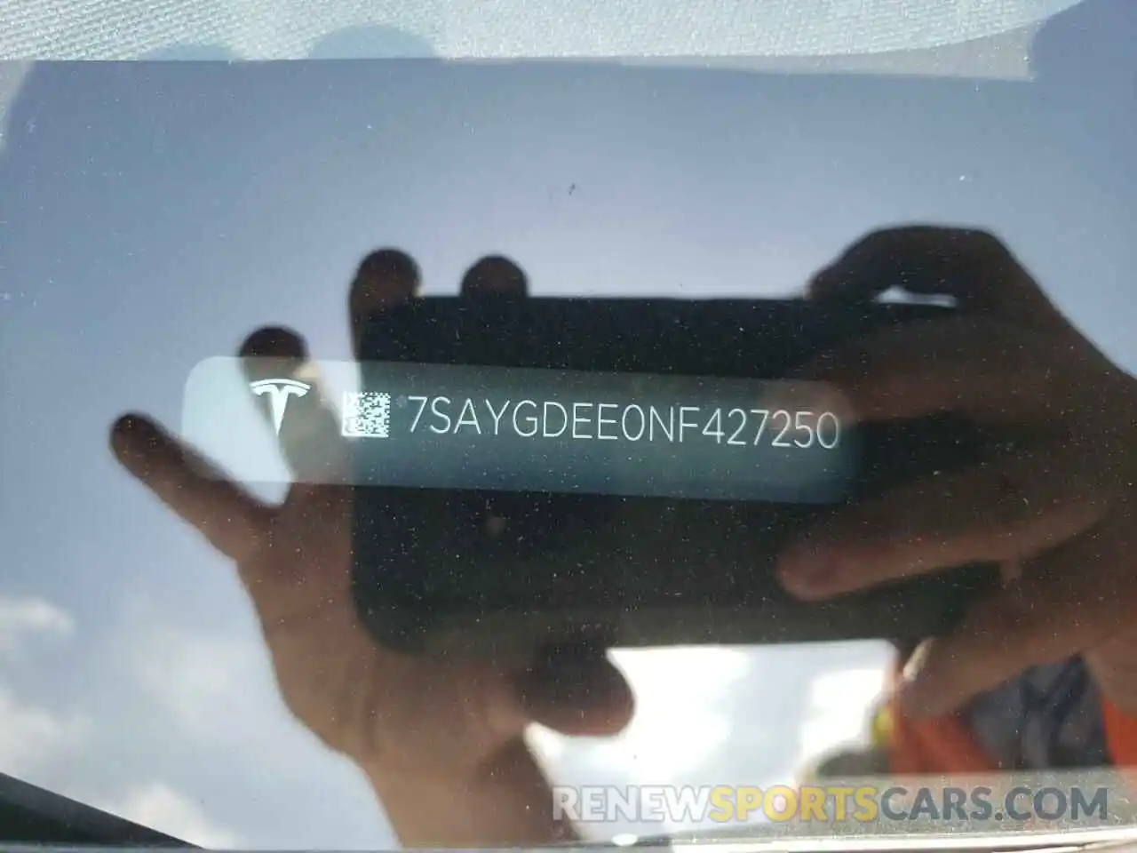 10 Photograph of a damaged car 7SAYGDEE0NF427250 TESLA MODEL Y 2022