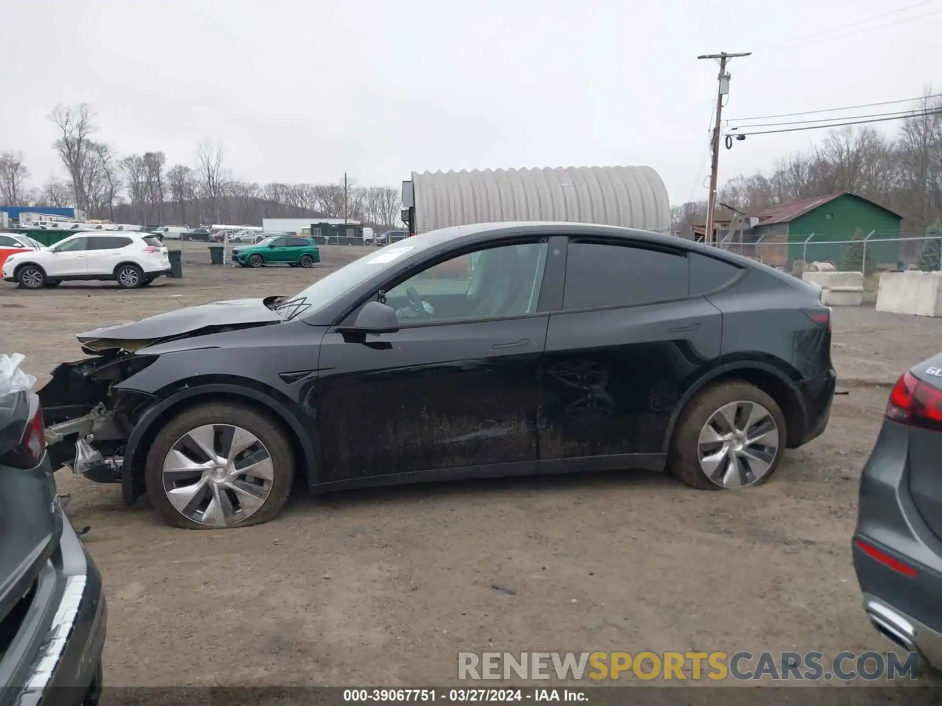 13 Photograph of a damaged car 7SAYGDEE0NF435767 TESLA MODEL Y 2022