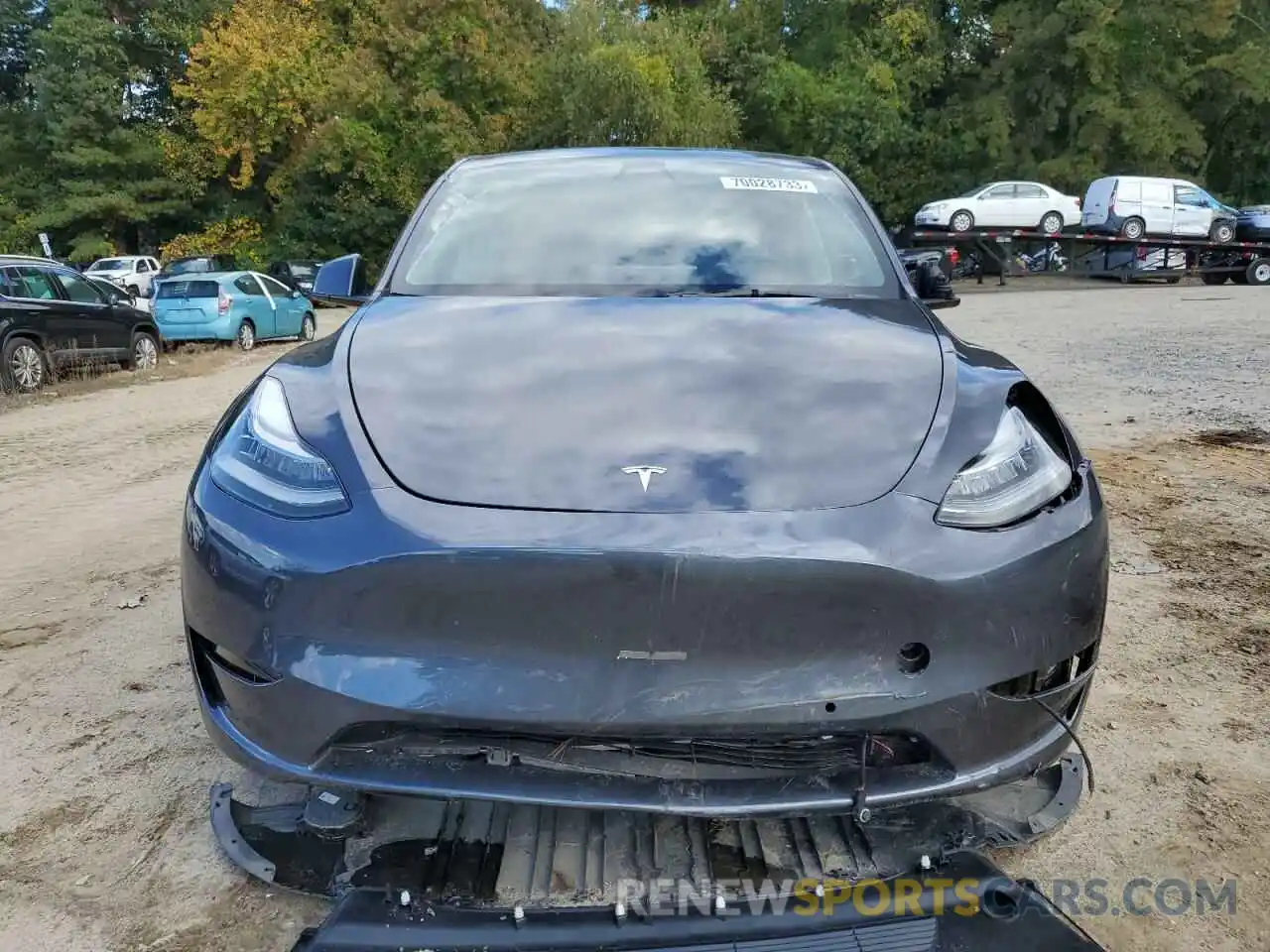 5 Photograph of a damaged car 7SAYGDEE0NF438619 TESLA MODEL Y 2022