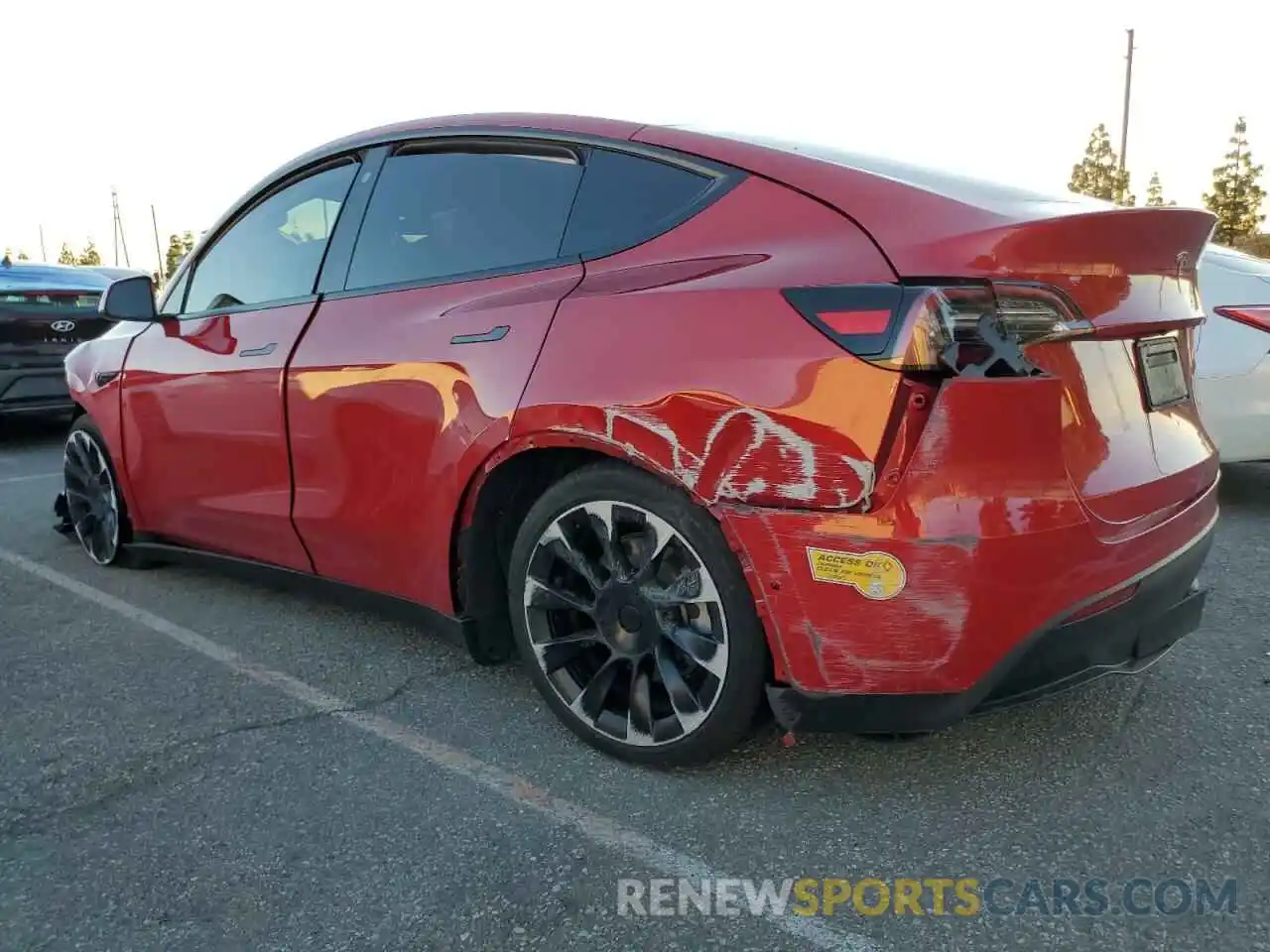 2 Photograph of a damaged car 7SAYGDEE0NF542611 TESLA MODEL Y 2022