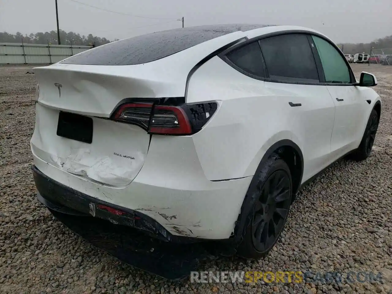 4 Photograph of a damaged car 7SAYGDEE1NF314469 TESLA MODEL Y 2022