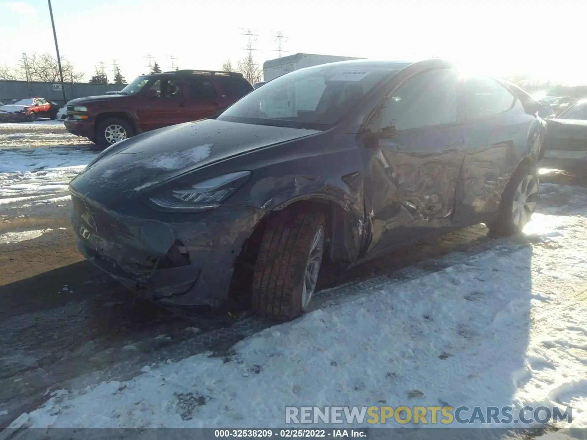 2 Photograph of a damaged car 7SAYGDEE1NF318523 TESLA MODEL Y 2022