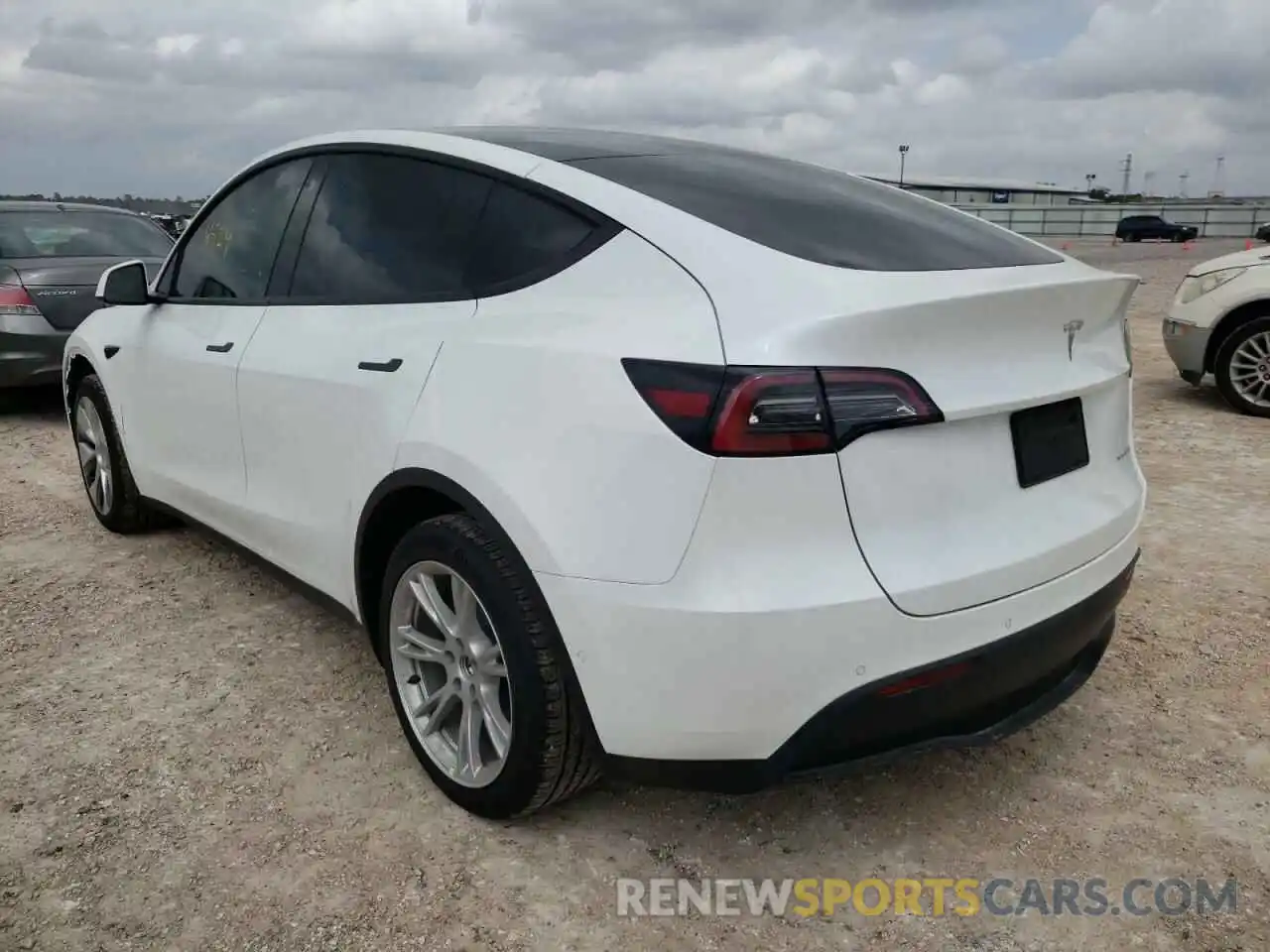 3 Photograph of a damaged car 7SAYGDEE1NF319963 TESLA MODEL Y 2022