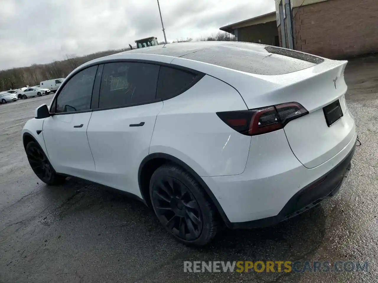 2 Photograph of a damaged car 7SAYGDEE1NF338349 TESLA MODEL Y 2022