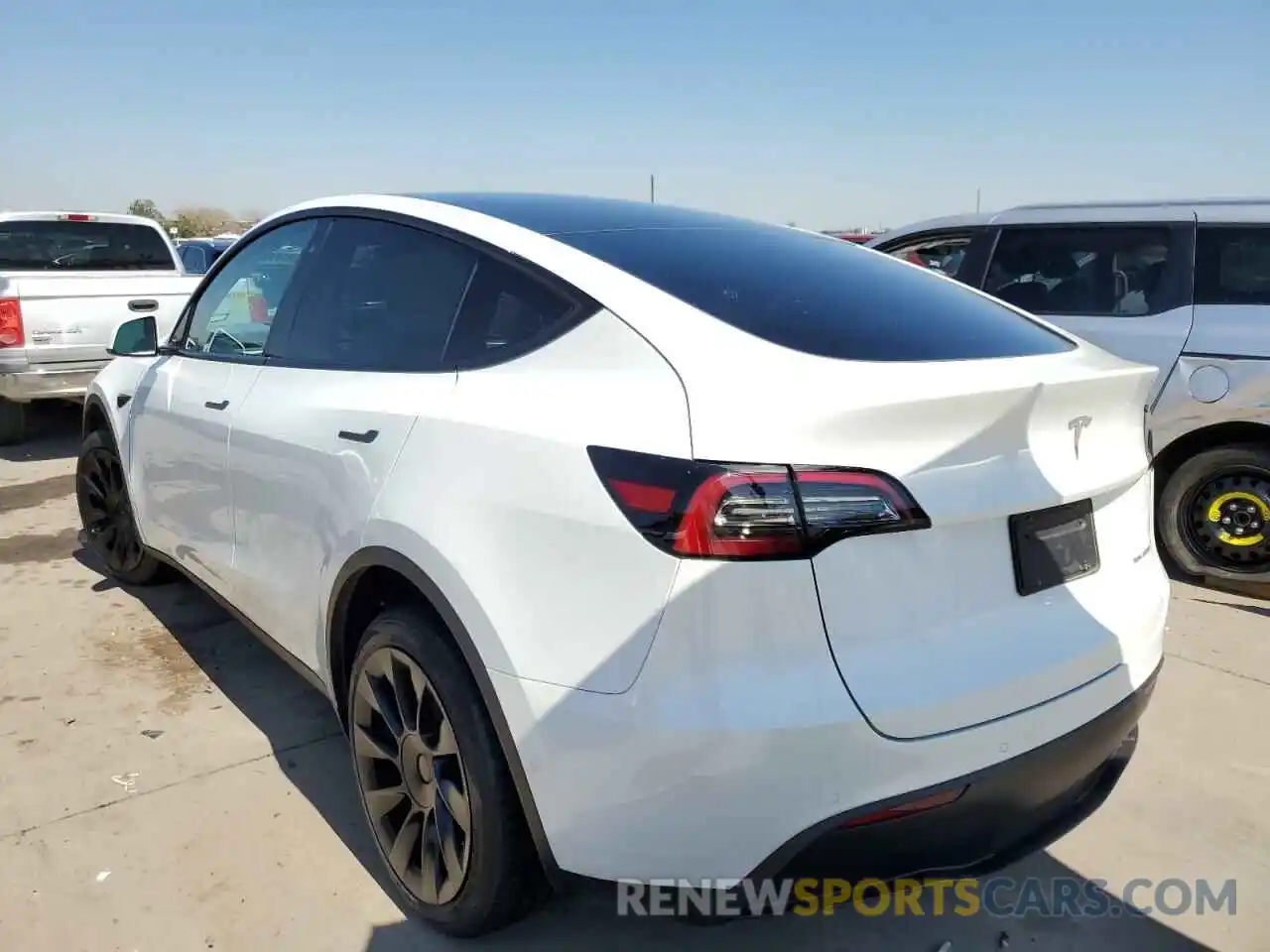 3 Photograph of a damaged car 7SAYGDEE1NF354311 TESLA MODEL Y 2022