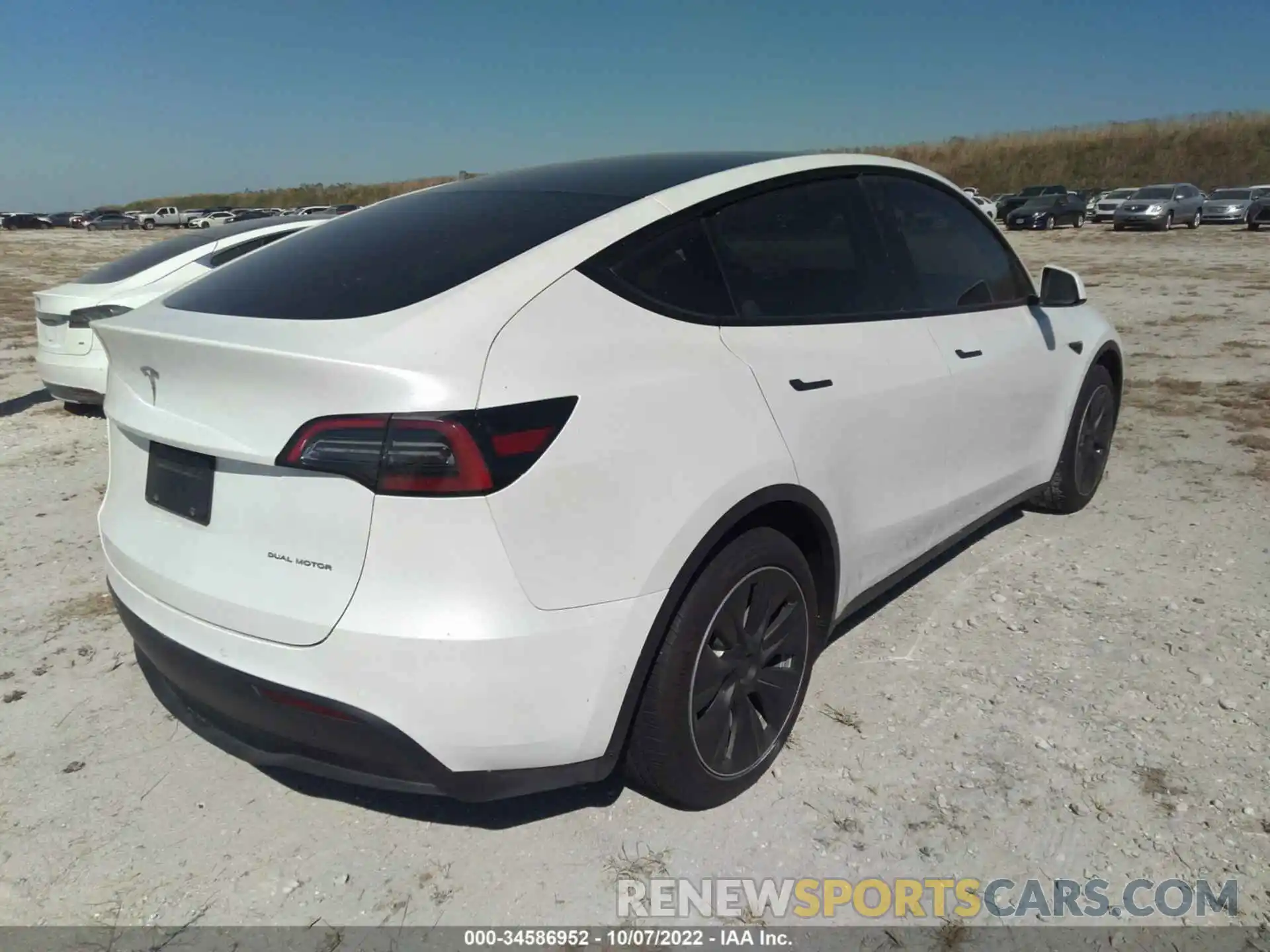 4 Фотография поврежденного автомобиля 7SAYGDEE1NF374090 TESLA MODEL Y 2022