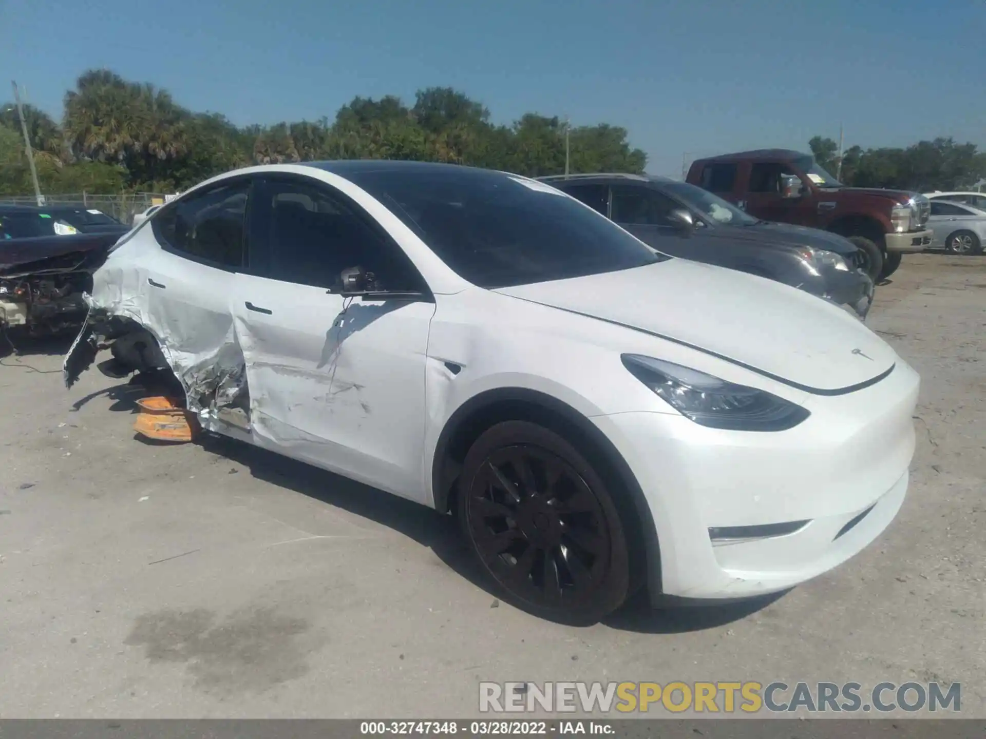 1 Photograph of a damaged car 7SAYGDEE1NF379516 TESLA MODEL Y 2022