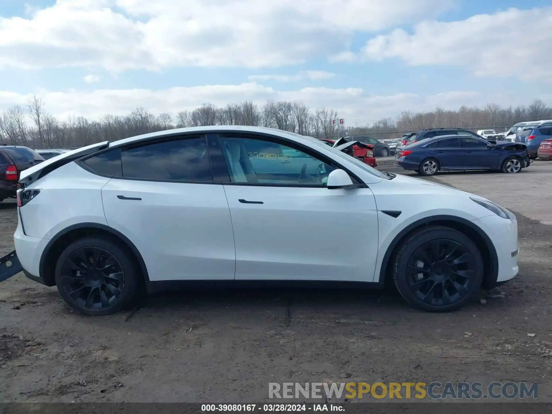 13 Photograph of a damaged car 7SAYGDEE1NF419206 TESLA MODEL Y 2022