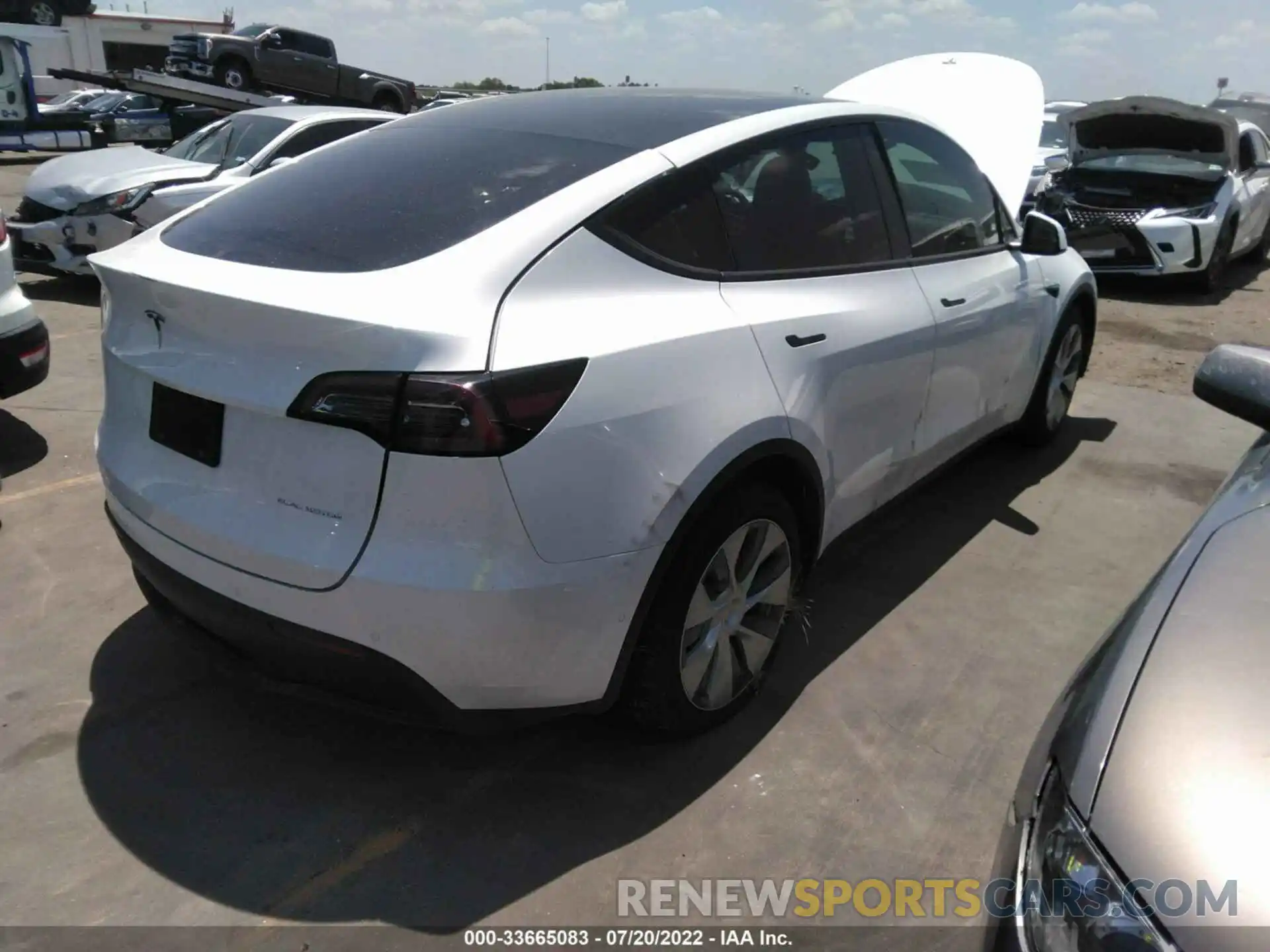 4 Photograph of a damaged car 7SAYGDEE1NF425989 TESLA MODEL Y 2022