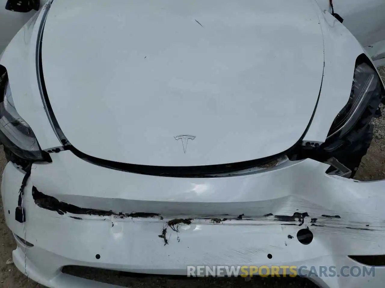 11 Photograph of a damaged car 7SAYGDEE1NF490650 TESLA MODEL Y 2022