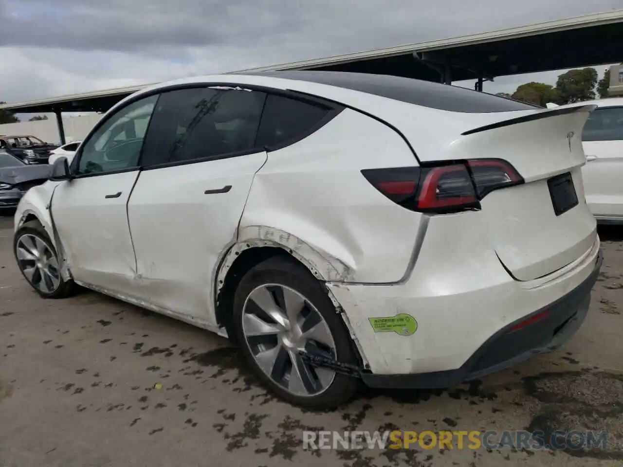 2 Photograph of a damaged car 7SAYGDEE1NF517670 TESLA MODEL Y 2022