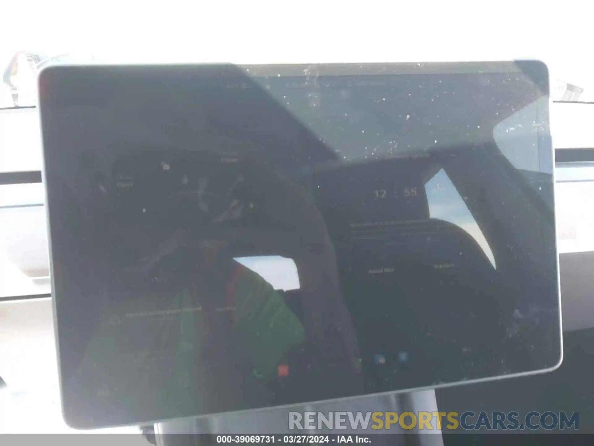 17 Photograph of a damaged car 7SAYGDEE2NA009673 TESLA MODEL Y 2022