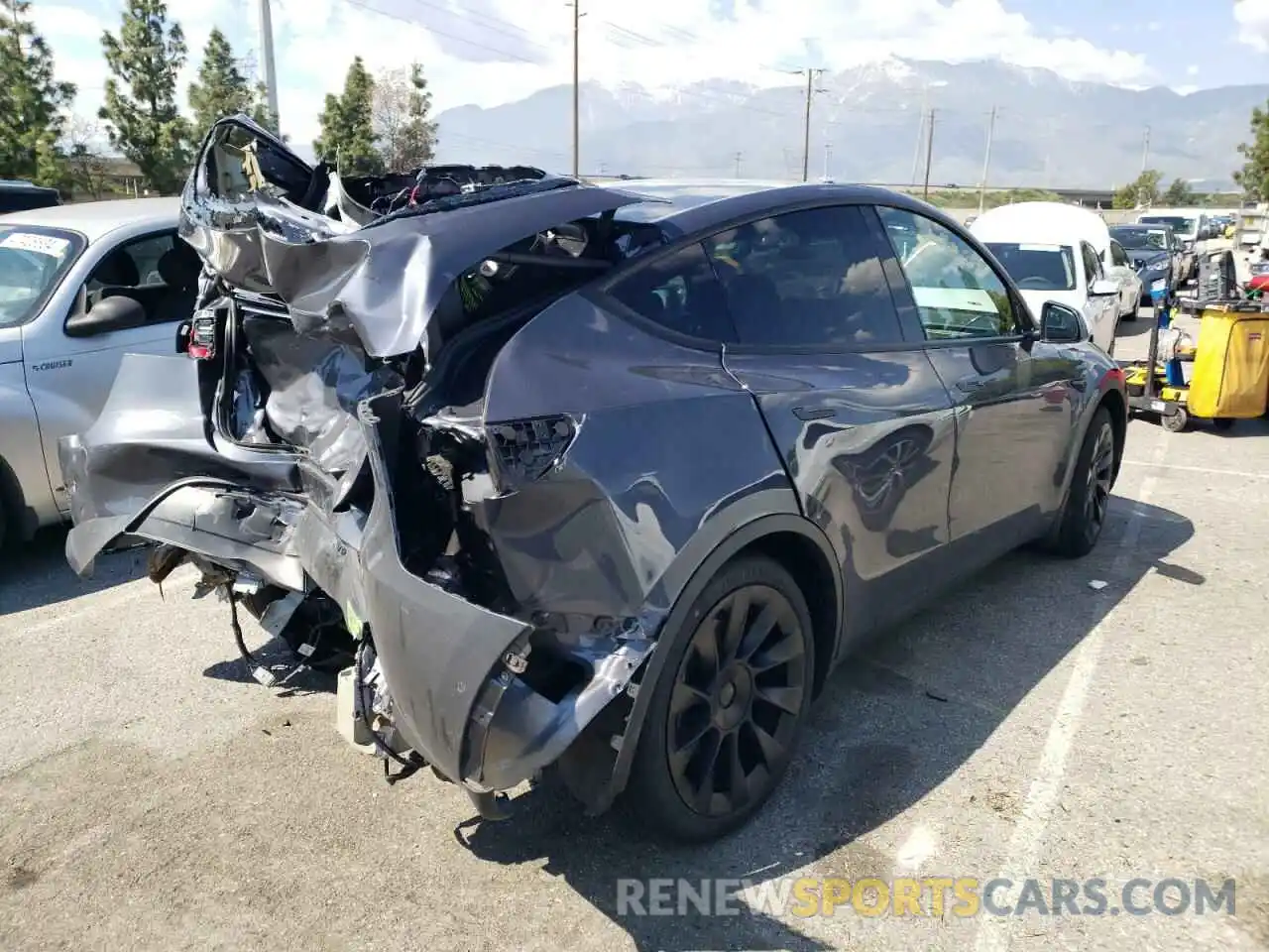 3 Photograph of a damaged car 7SAYGDEE2NF323469 TESLA MODEL Y 2022