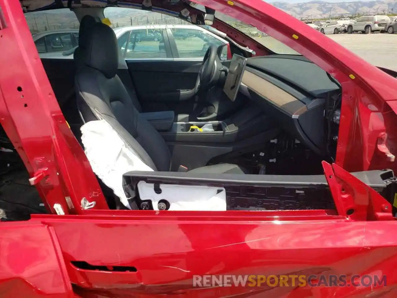 5 Photograph of a damaged car 7SAYGDEE2NF350381 TESLA MODEL Y 2022