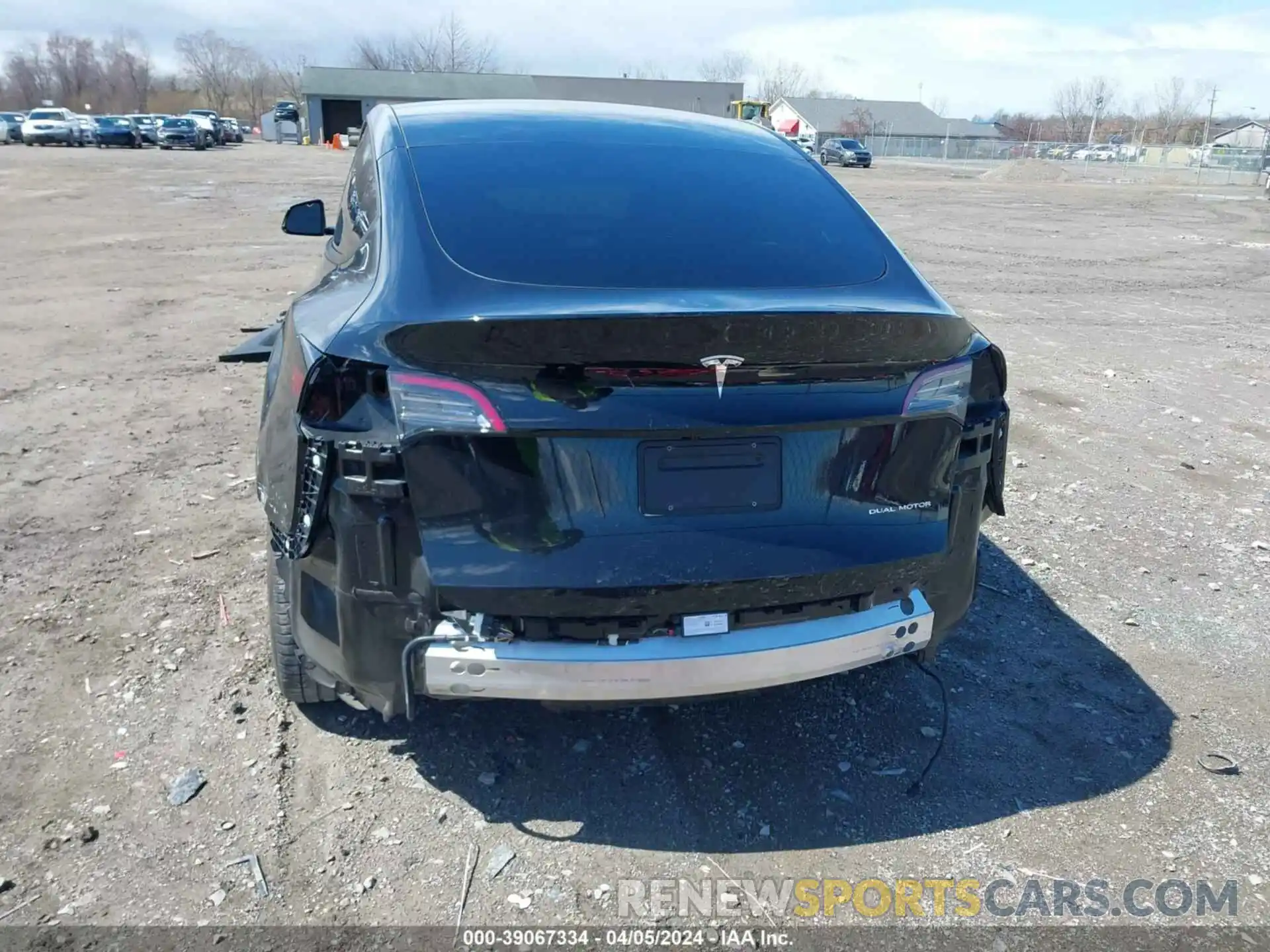 17 Photograph of a damaged car 7SAYGDEE2NF480936 TESLA MODEL Y 2022