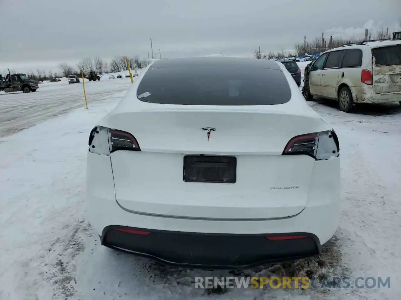 6 Photograph of a damaged car 7SAYGDEE2NF534817 TESLA MODEL Y 2022