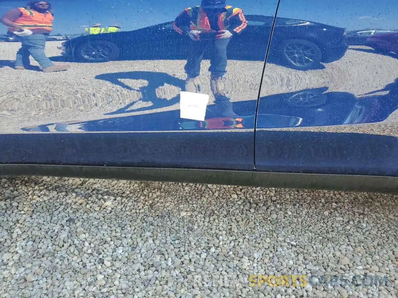 9 Photograph of a damaged car 7SAYGDEE3NA004739 TESLA MODEL Y 2022