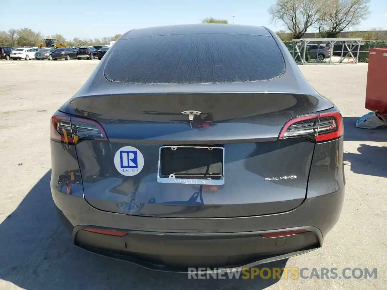 6 Photograph of a damaged car 7SAYGDEE3NF311282 TESLA MODEL Y 2022