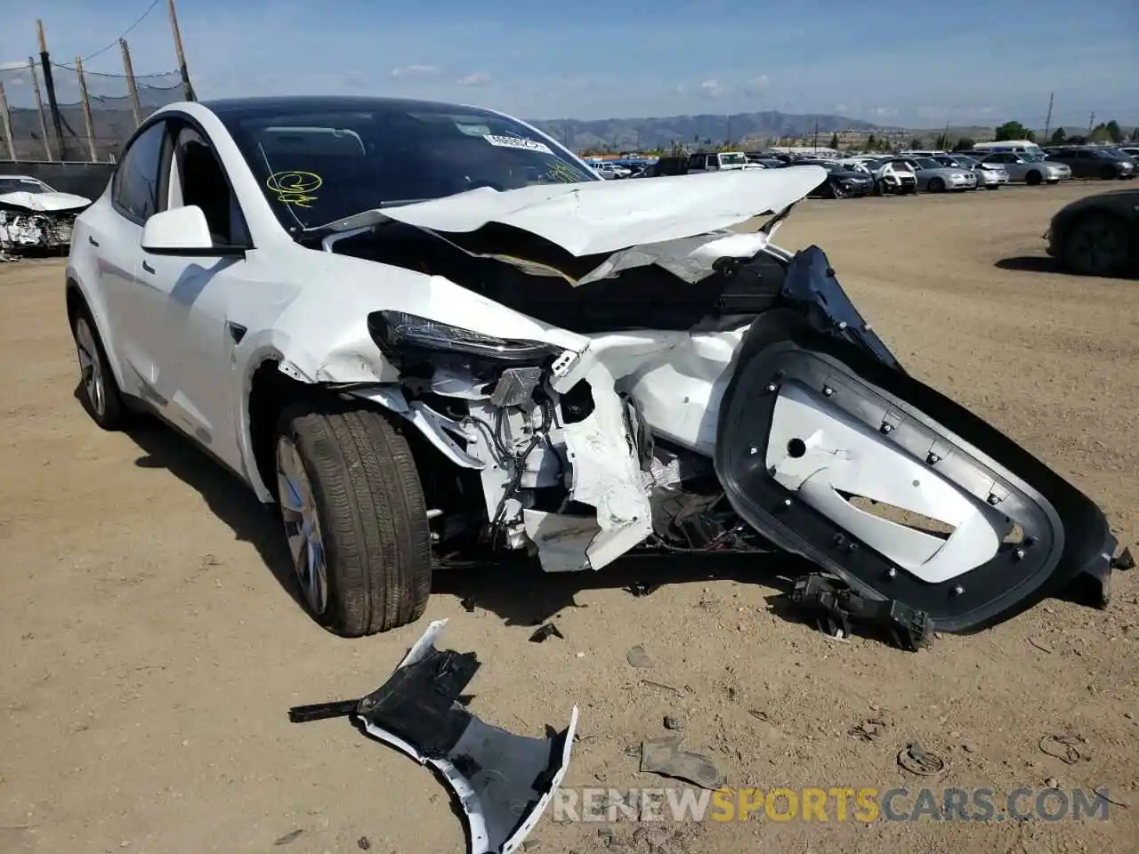 1 Photograph of a damaged car 7SAYGDEE3NF317650 TESLA MODEL Y 2022