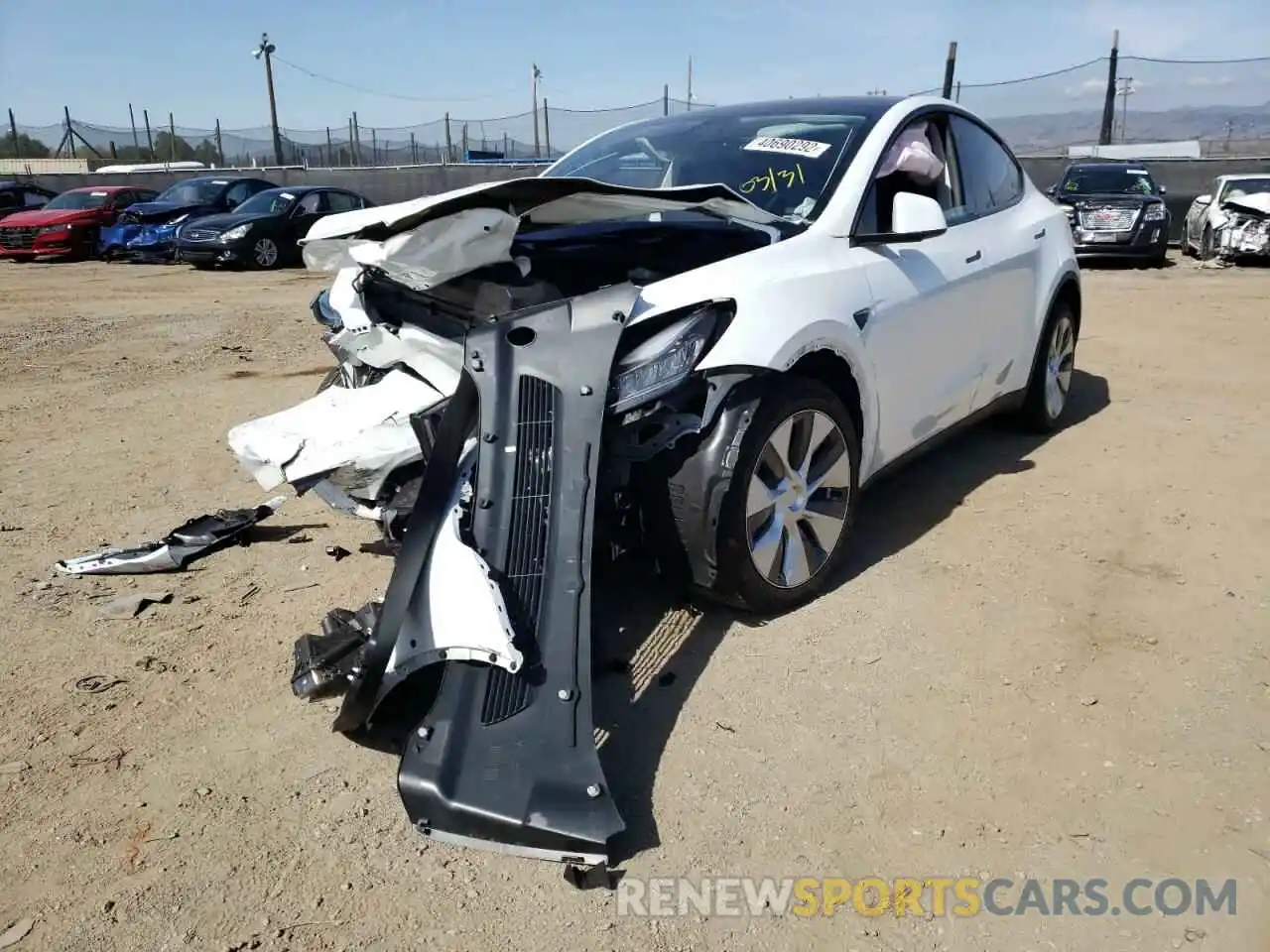 2 Photograph of a damaged car 7SAYGDEE3NF317650 TESLA MODEL Y 2022