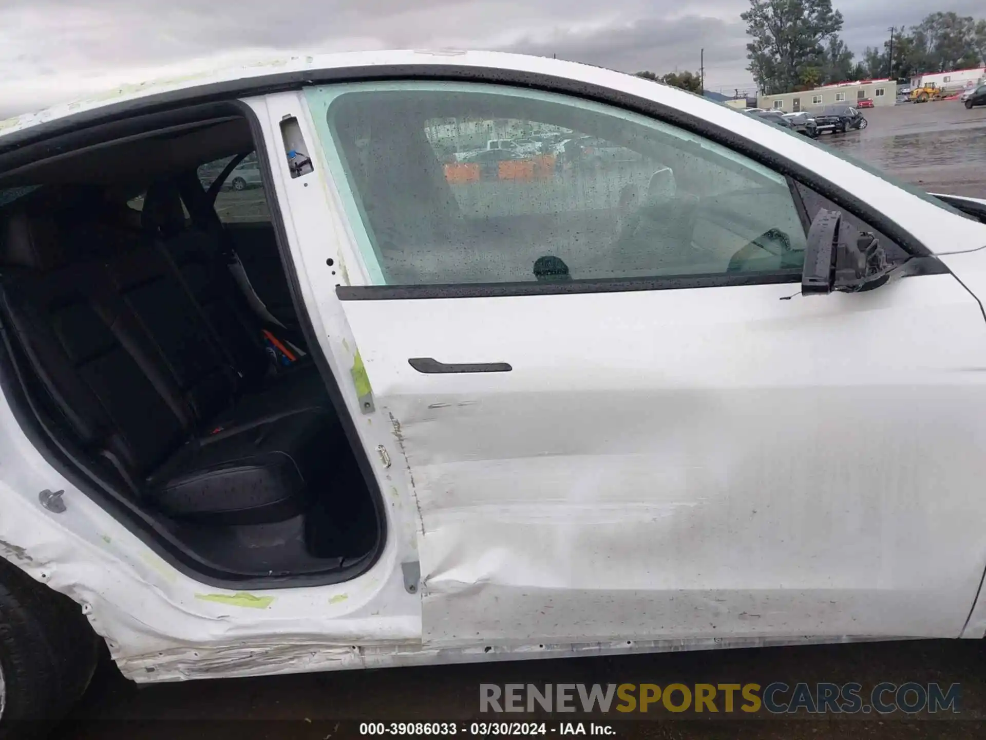 14 Photograph of a damaged car 7SAYGDEE3NF322315 TESLA MODEL Y 2022