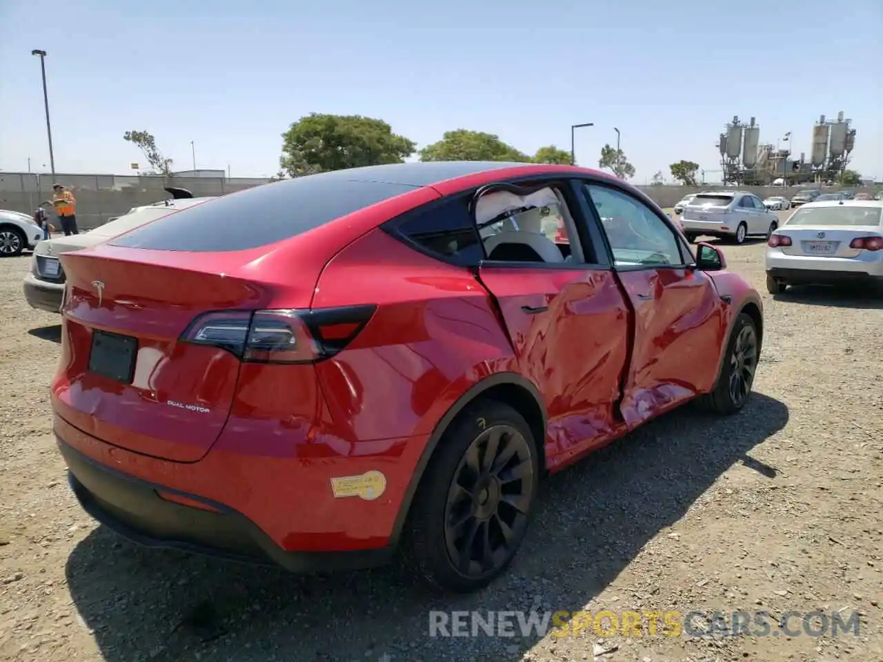 4 Photograph of a damaged car 7SAYGDEE3NF343777 TESLA MODEL Y 2022