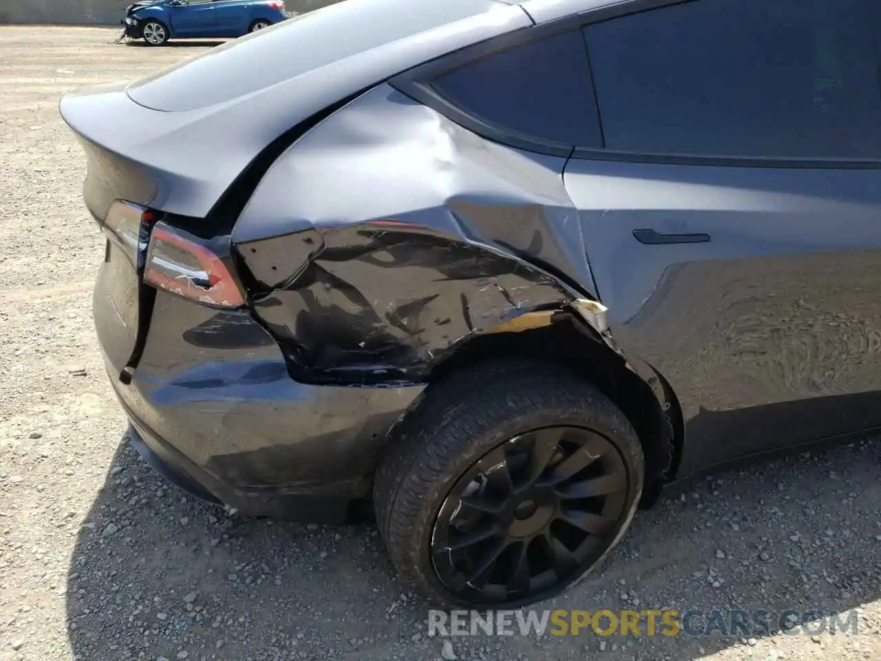 9 Photograph of a damaged car 7SAYGDEE3NF345559 TESLA MODEL Y 2022